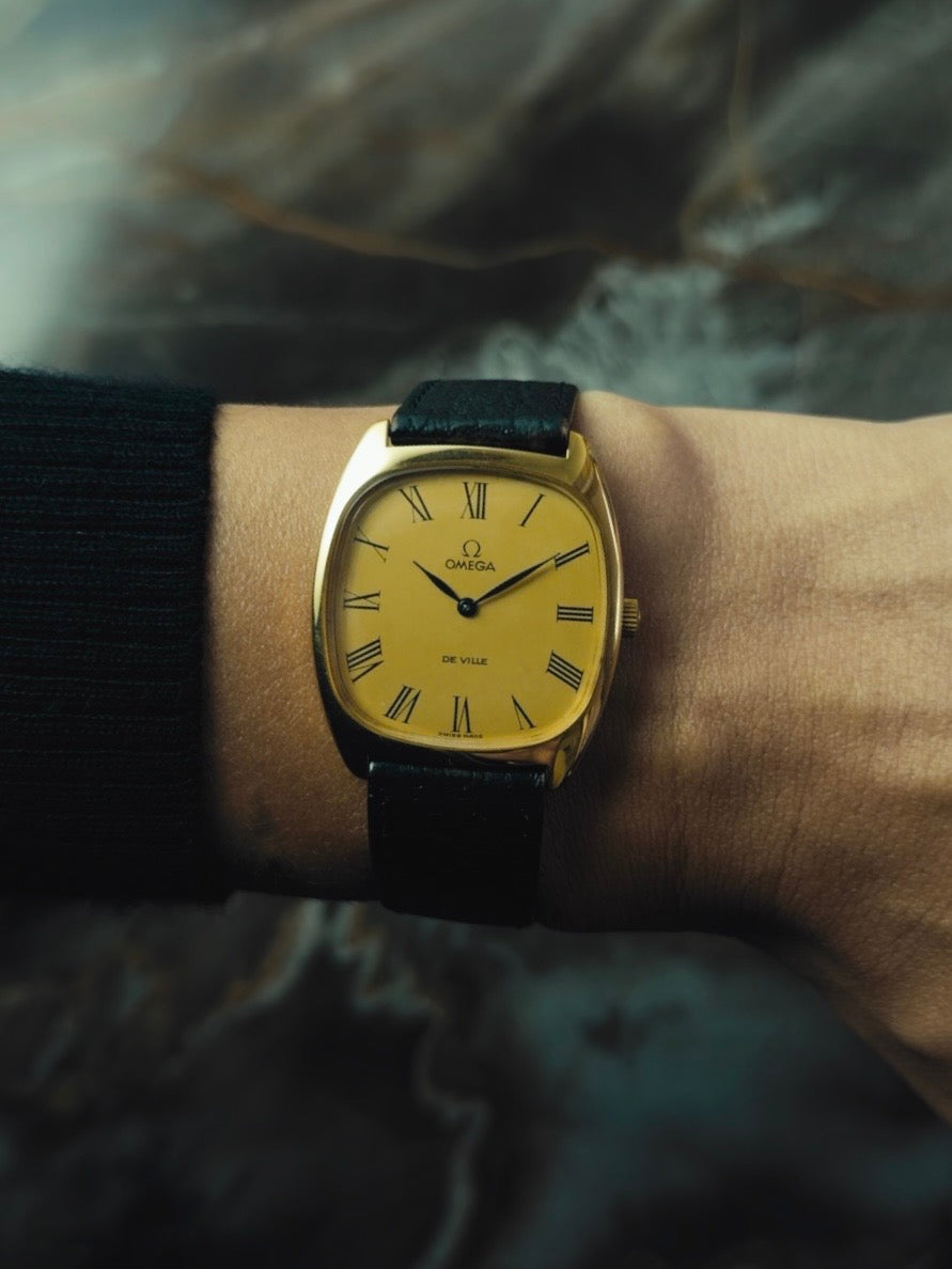 OMEGA De Ville Tonneau Roman Dial 1970s