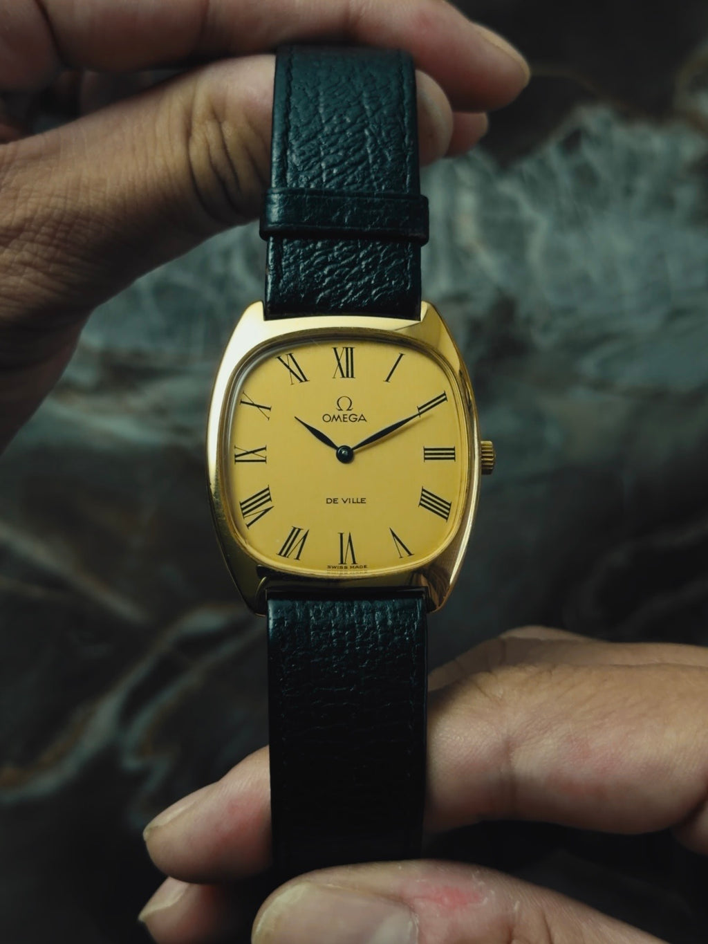 OMEGA De Ville Tonneau Roman Dial 1970s
