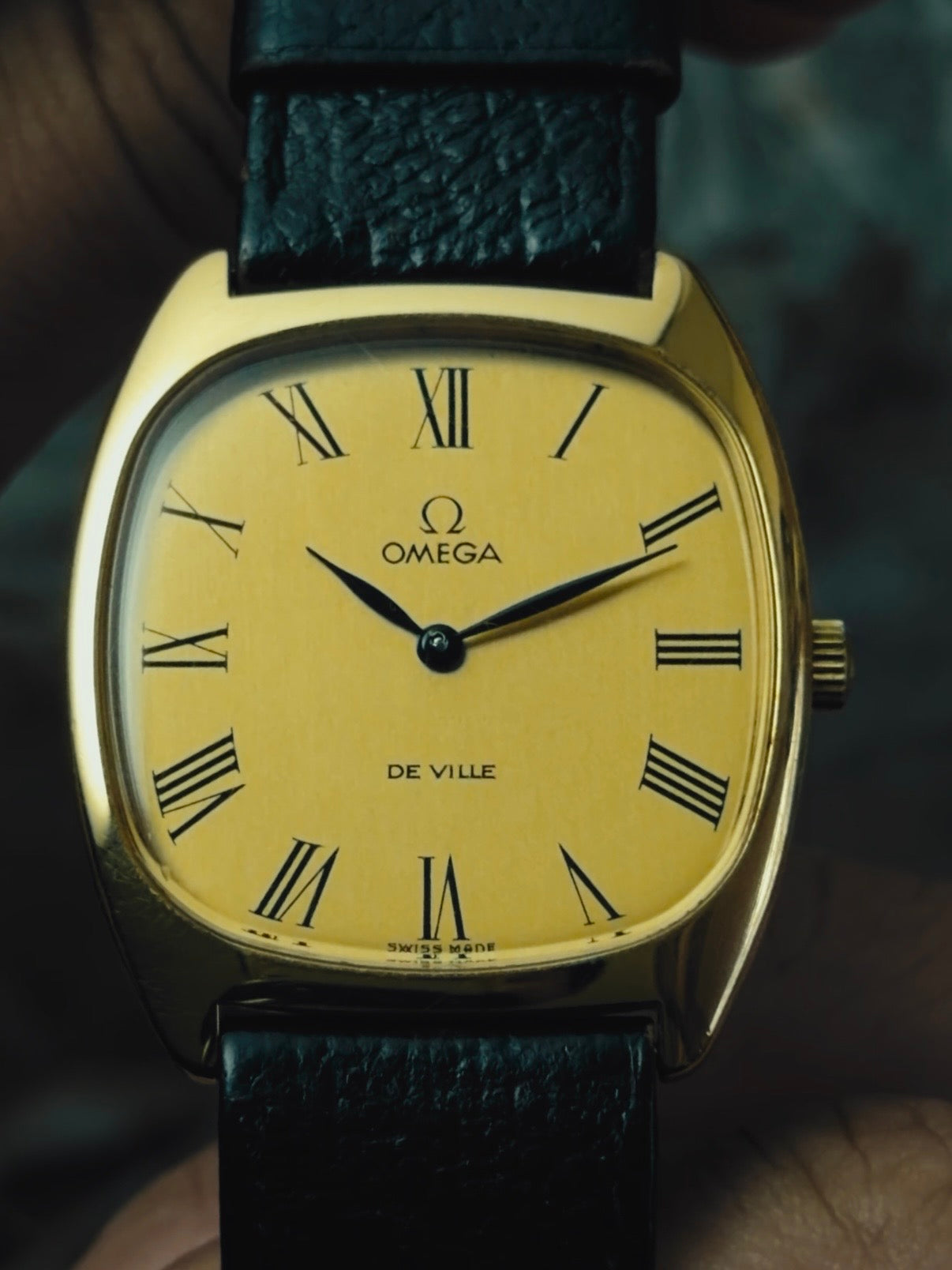 OMEGA De Ville Tonneau Roman Dial 1970s