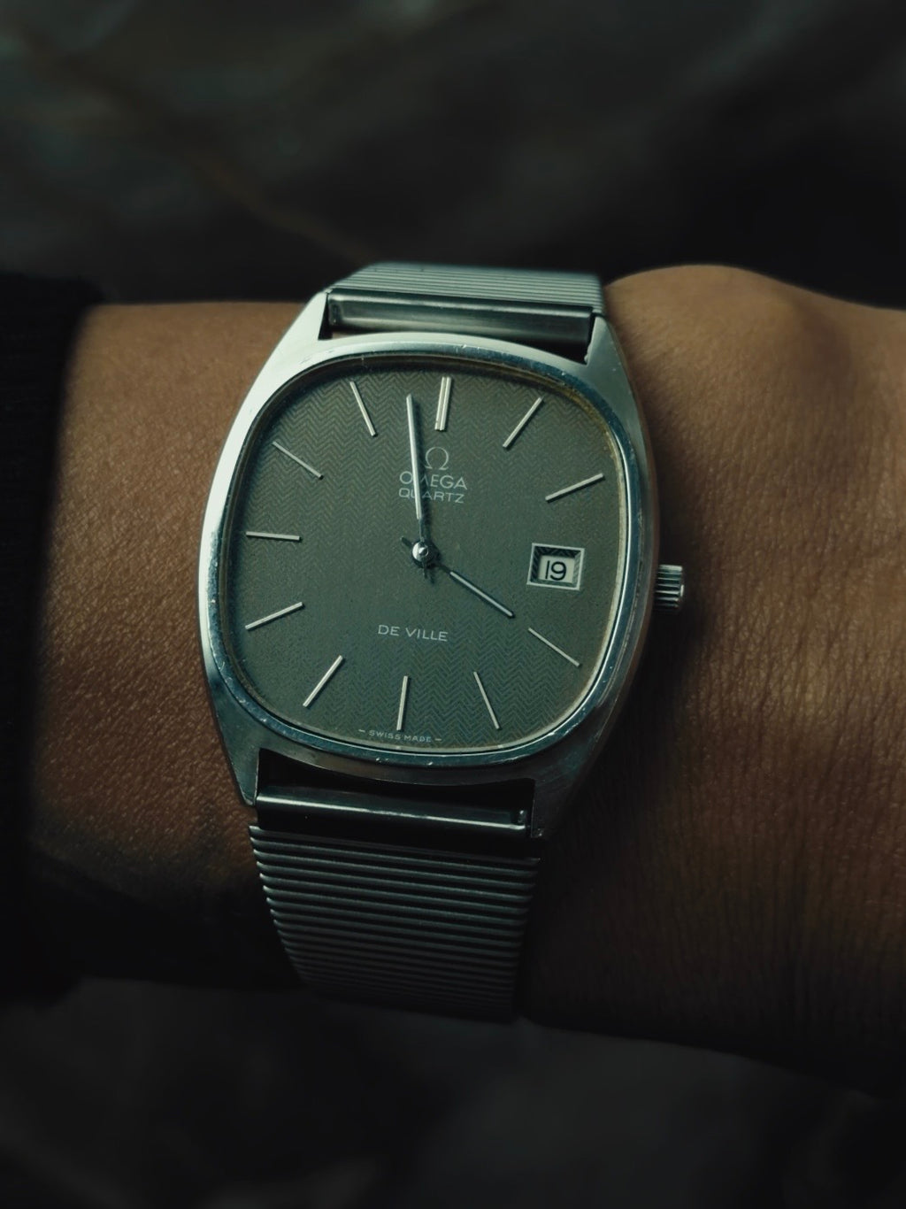 OMEGA De Ville Herringbone Dial Cushion Case 1970s