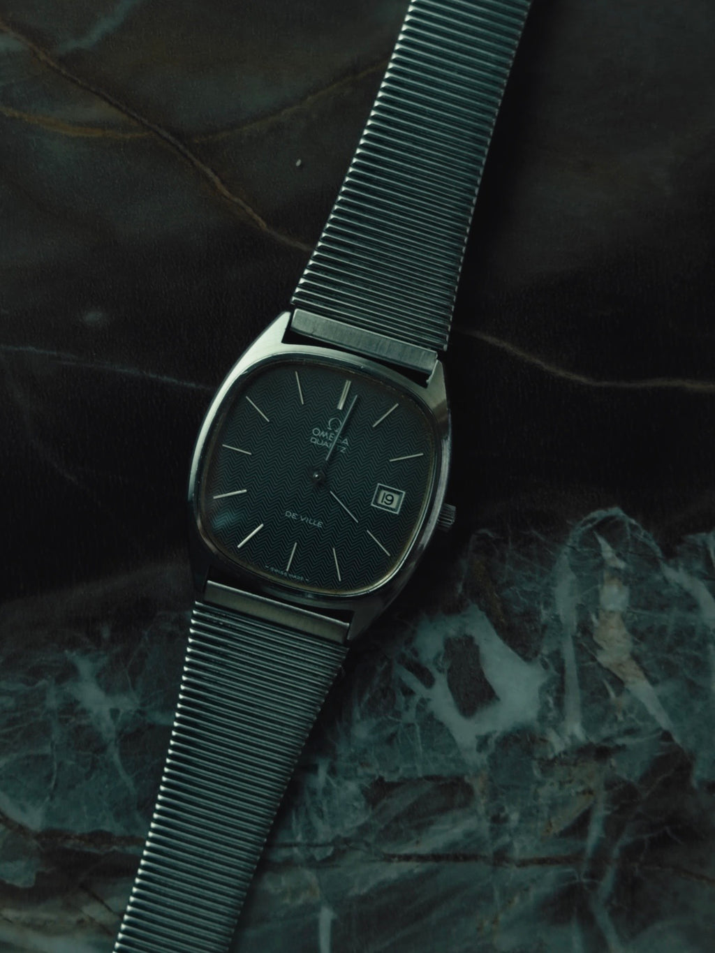 OMEGA De Ville Herringbone Dial Cushion Case 1970s