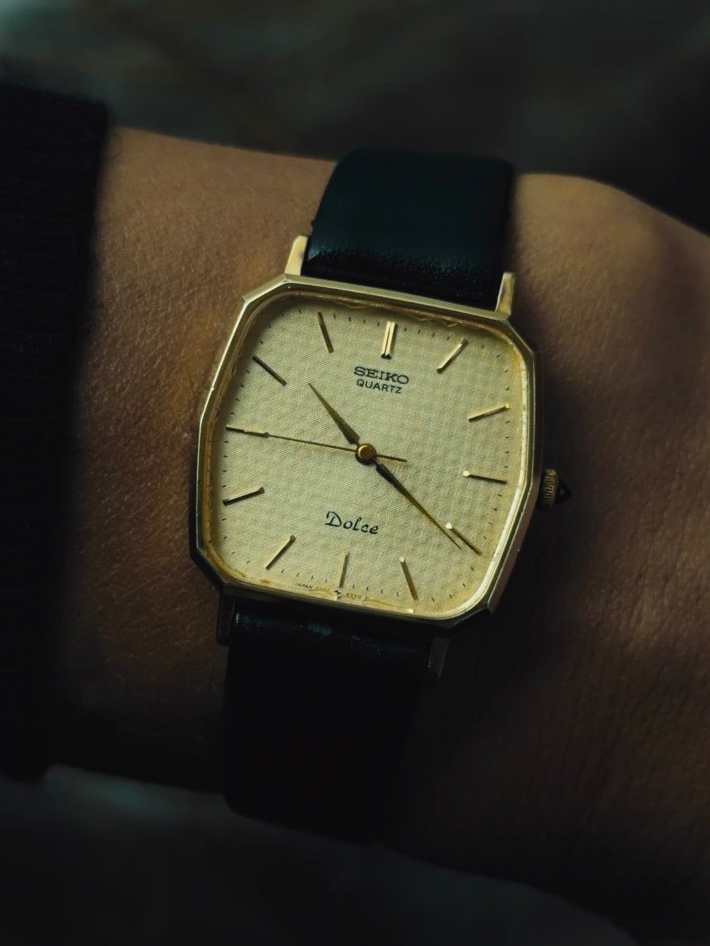 SEIKO Dolce Gold Textured Dial Quartz 1980s