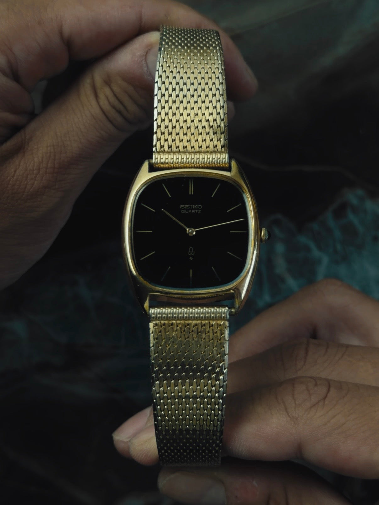 SEIKO Black Dial Gold Tonneau Quartz 1970s