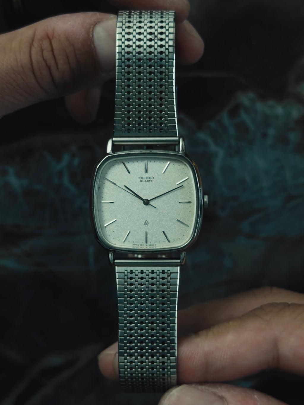 SEIKO Silver Texture Dial Cushion Case Quartz 1980s