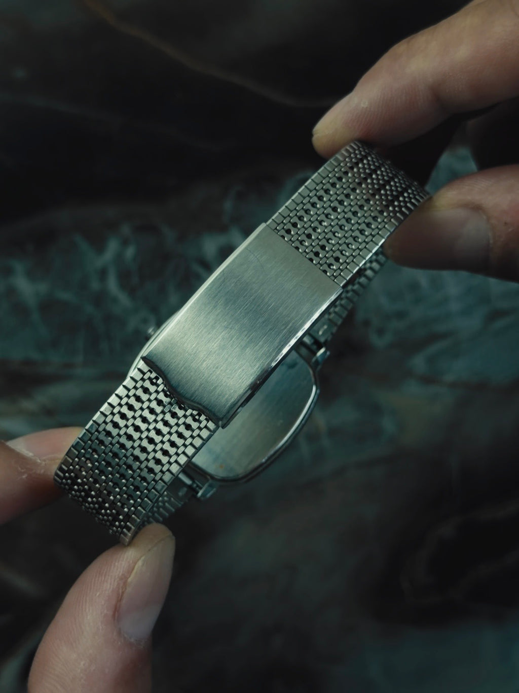 SEIKO Silver Texture Dial Cushion Case Quartz 1980s