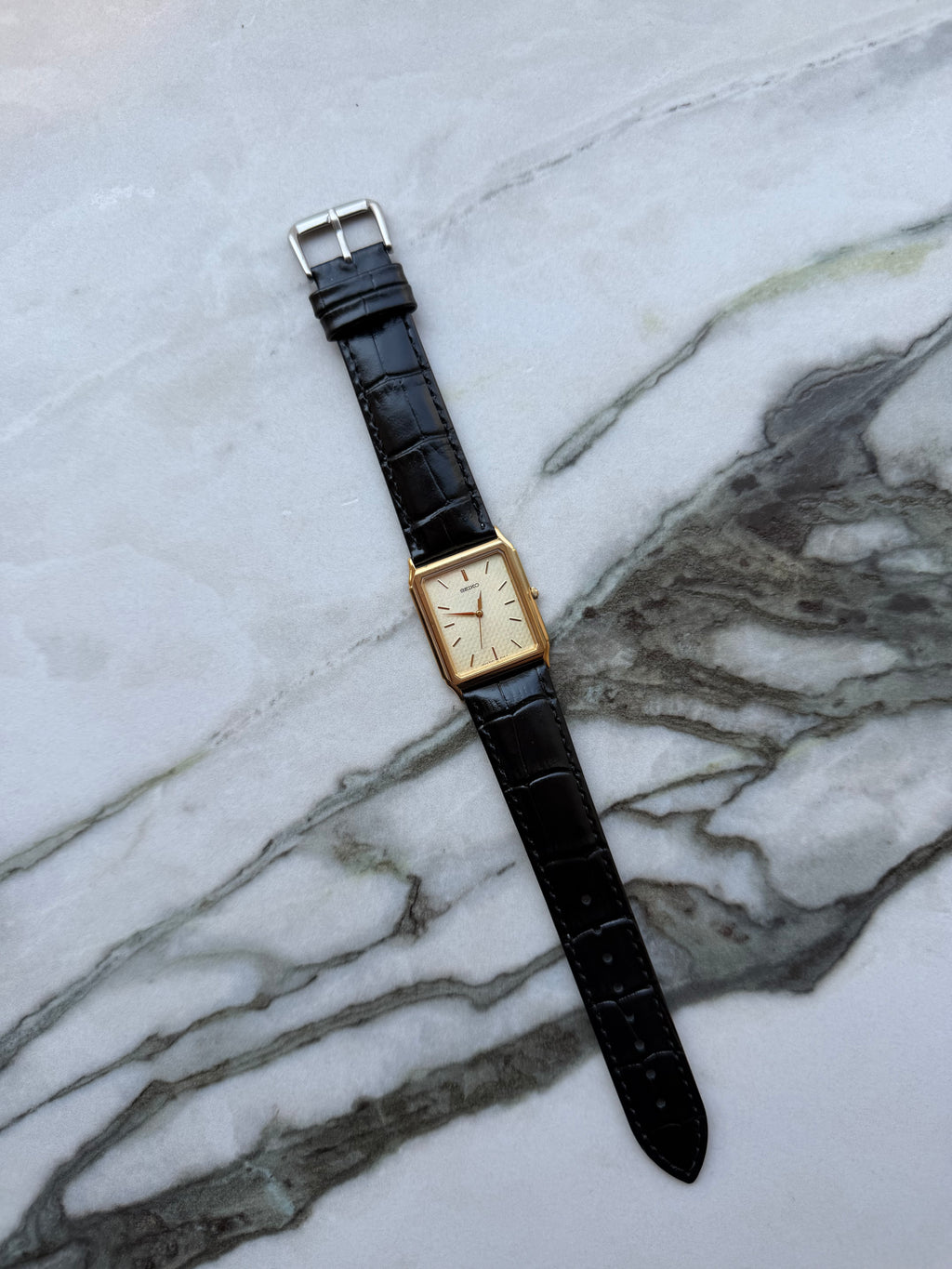 SEIKO Rectangular Gold Texture Dial Quartz 1991