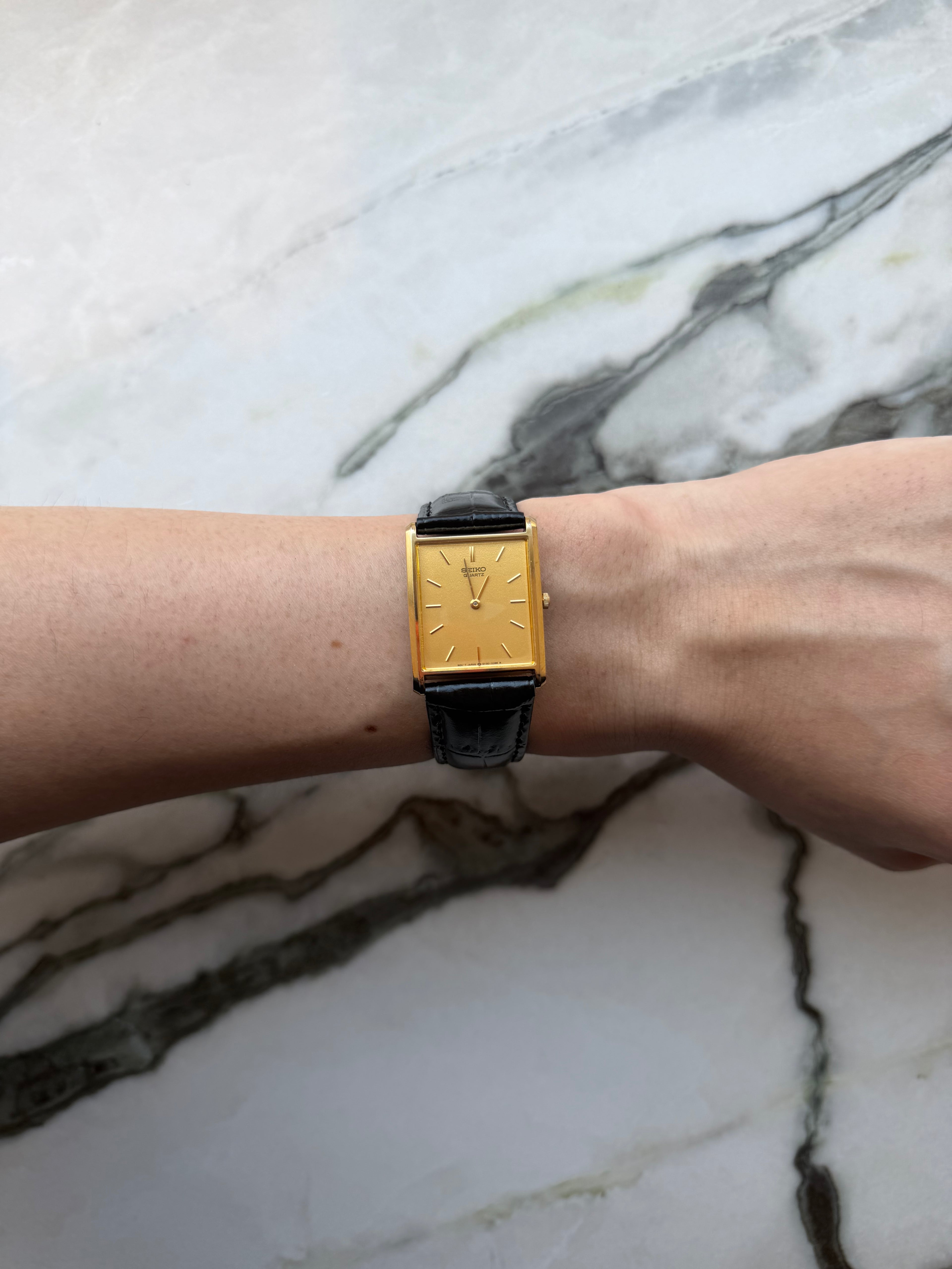 SEIKO Quartz “Gold Tank”1987s