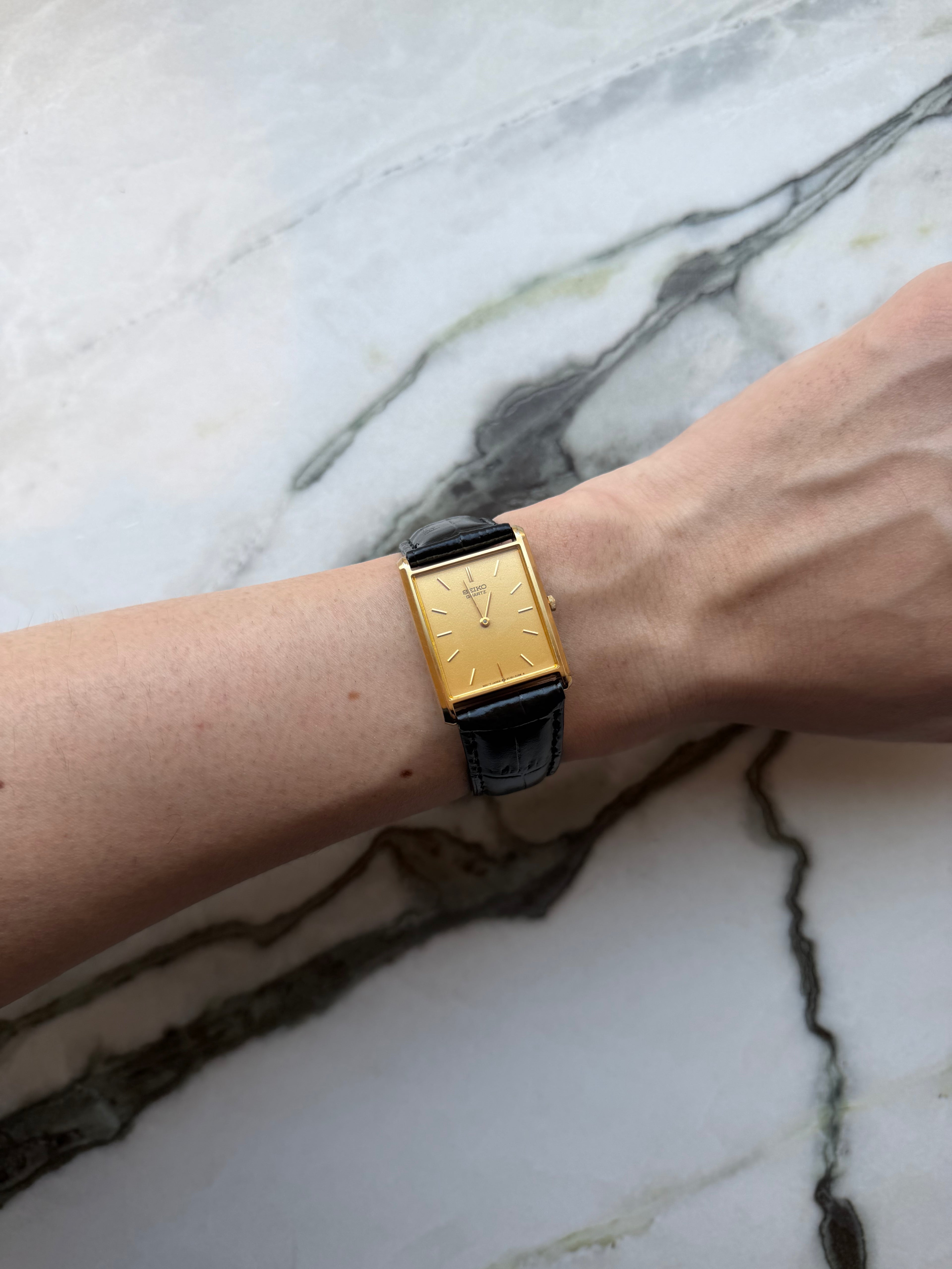 SEIKO Quartz “Gold Tank”1987s