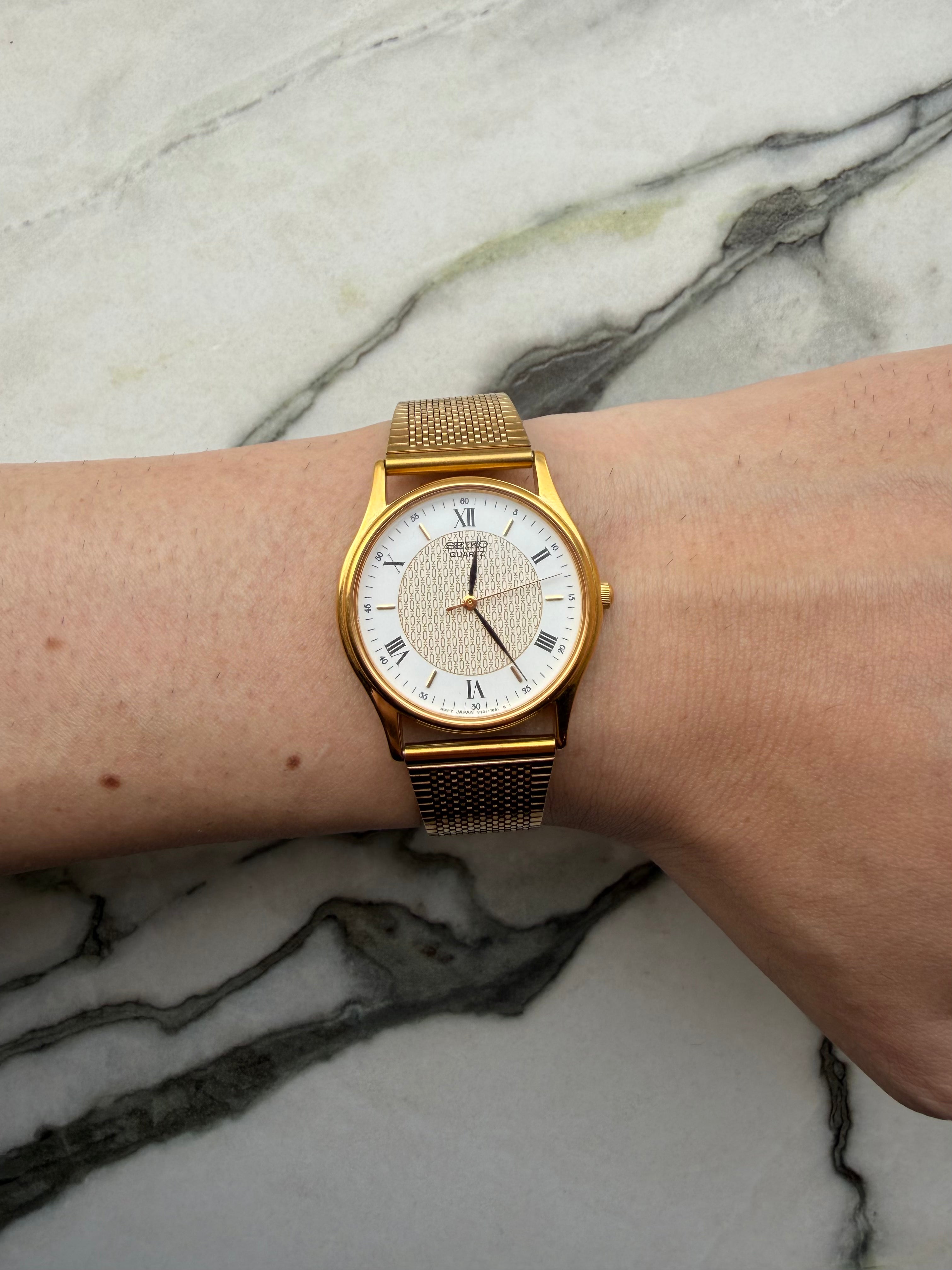 SEIKO Quartz “Geometric Pattern Dial” 1994