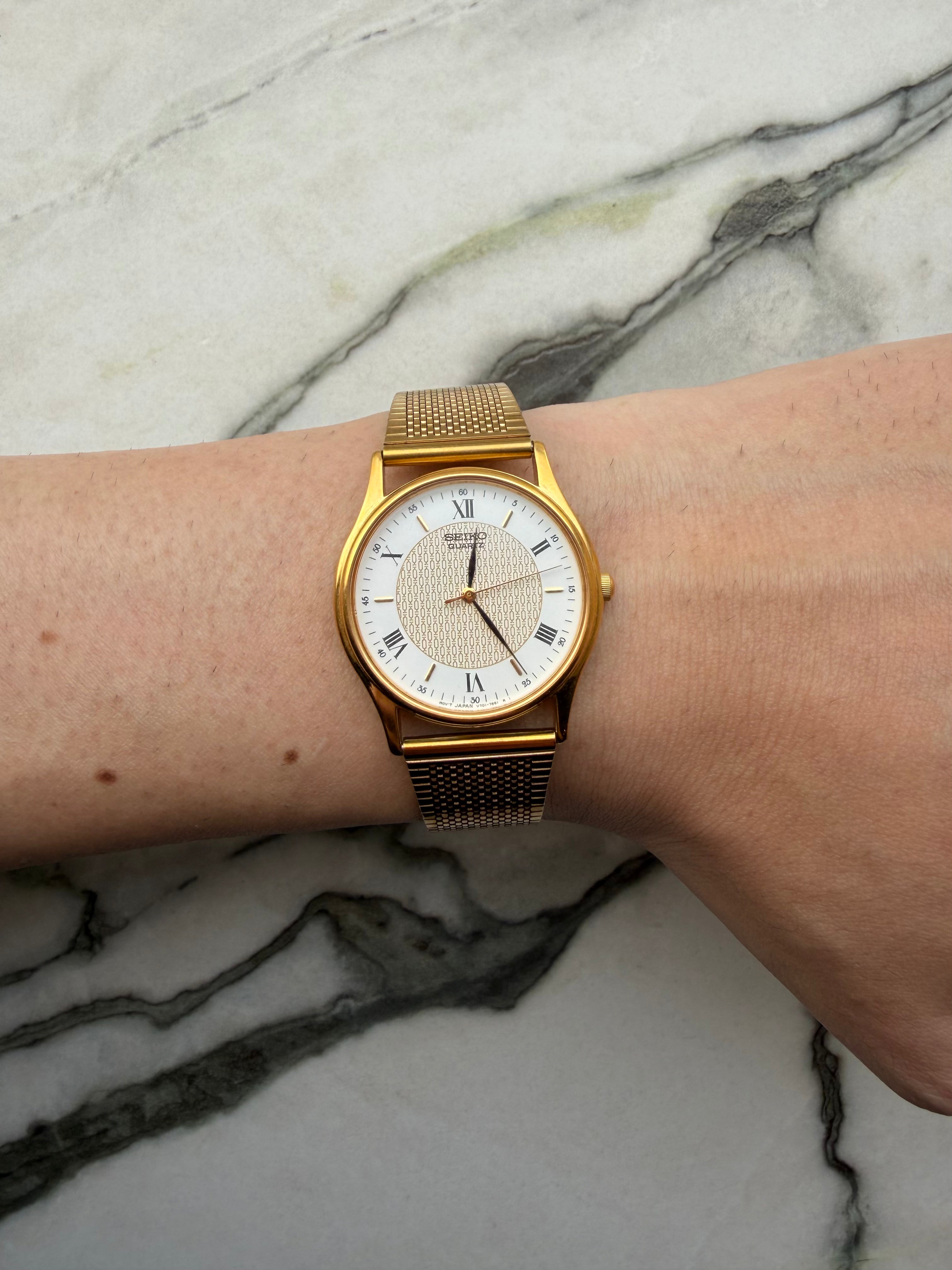 SEIKO Quartz “Geometric Pattern Dial” 1994