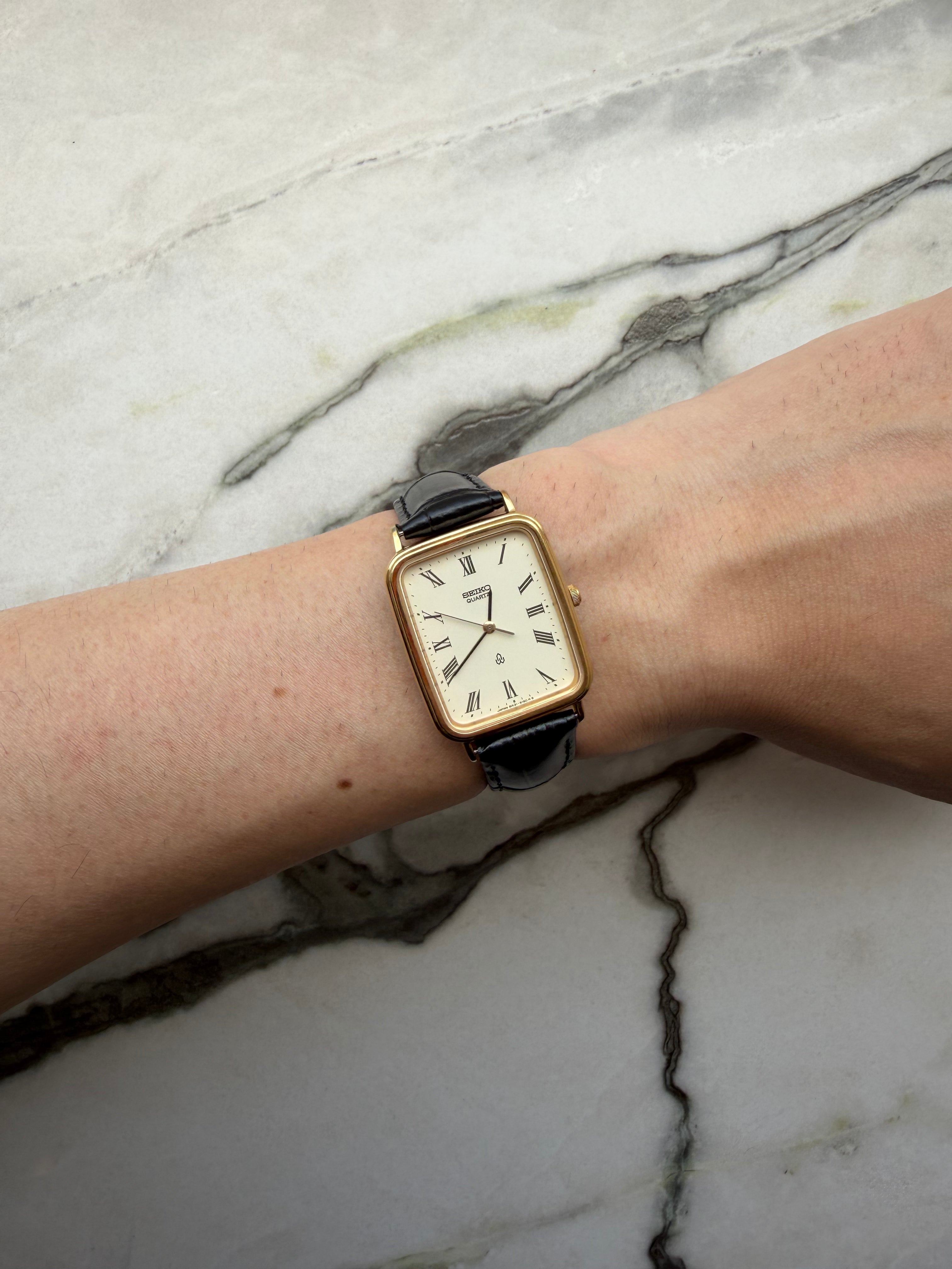 SEIKO Roman Dial Rectangular Quartz 1981