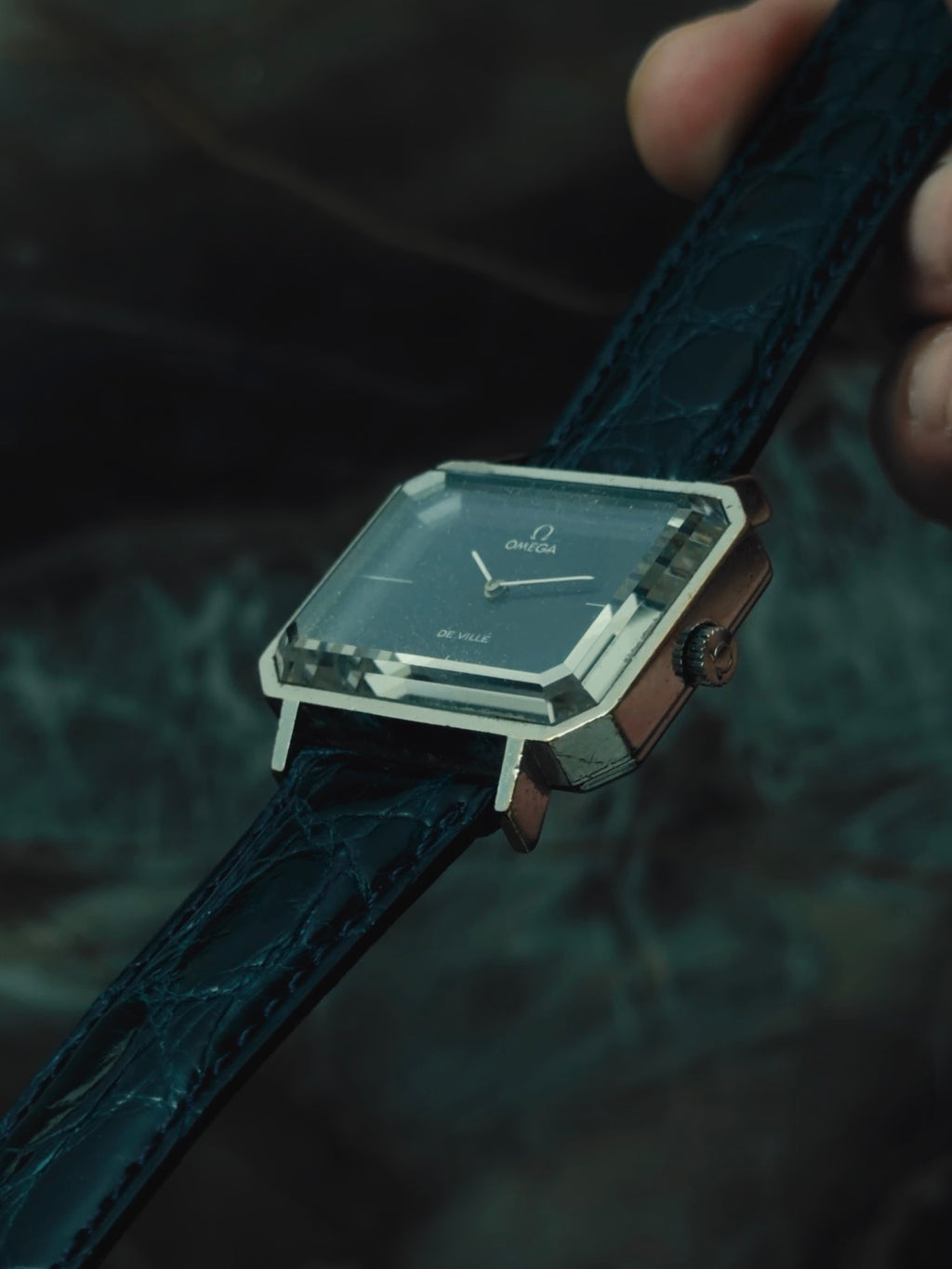 OMEGA De Ville Andrew Grima Faceted Crystal Blue Dial 1970s