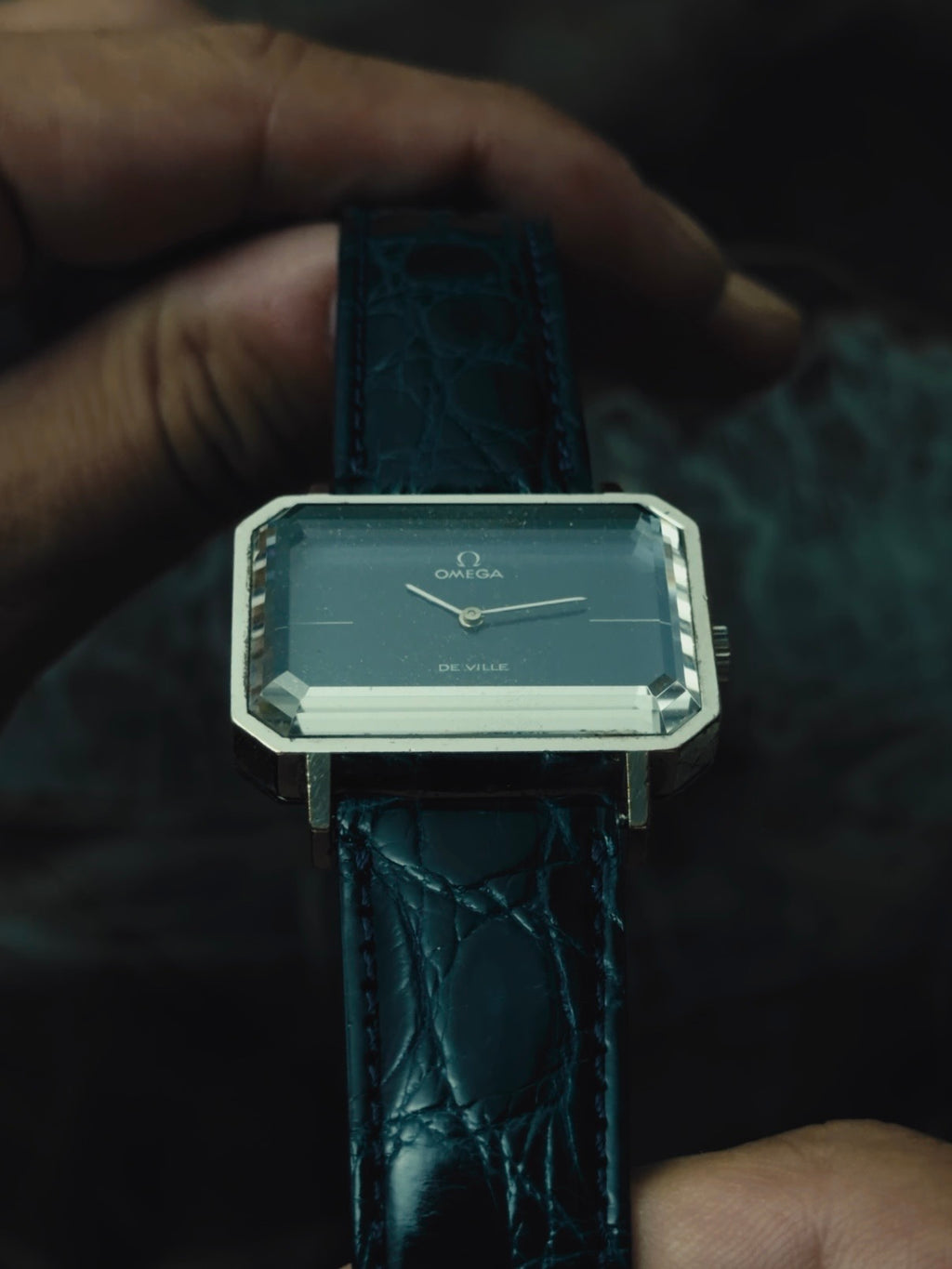 OMEGA De Ville Andrew Grima Faceted Crystal Blue Dial 1970s
