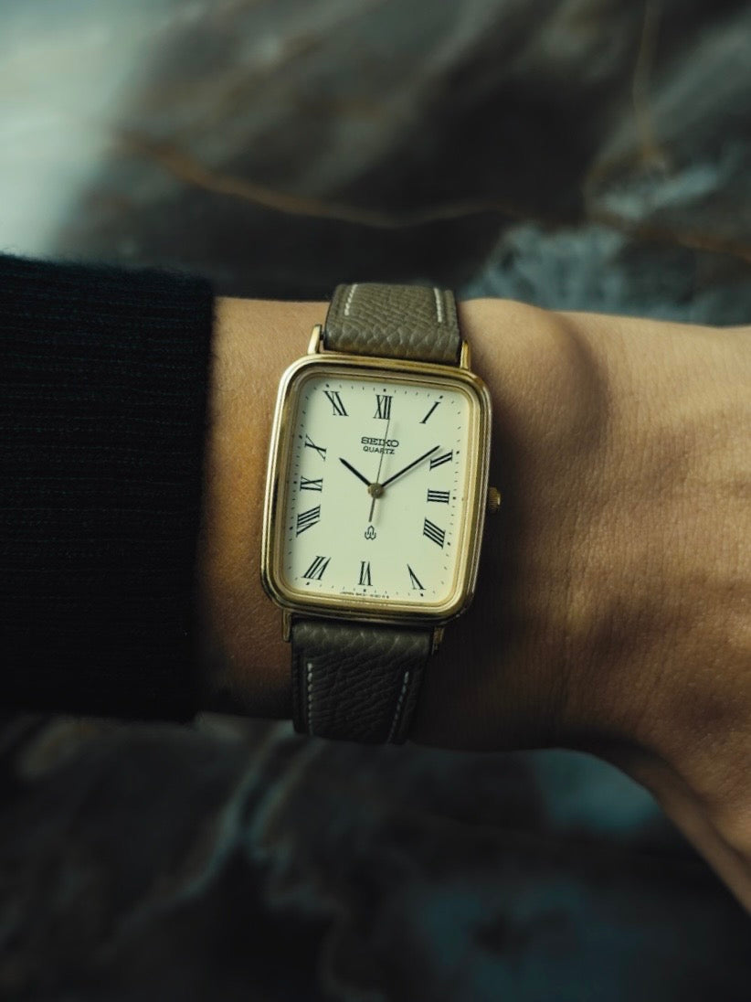 SEIKO Roman Dial Rectangular Quartz 1981