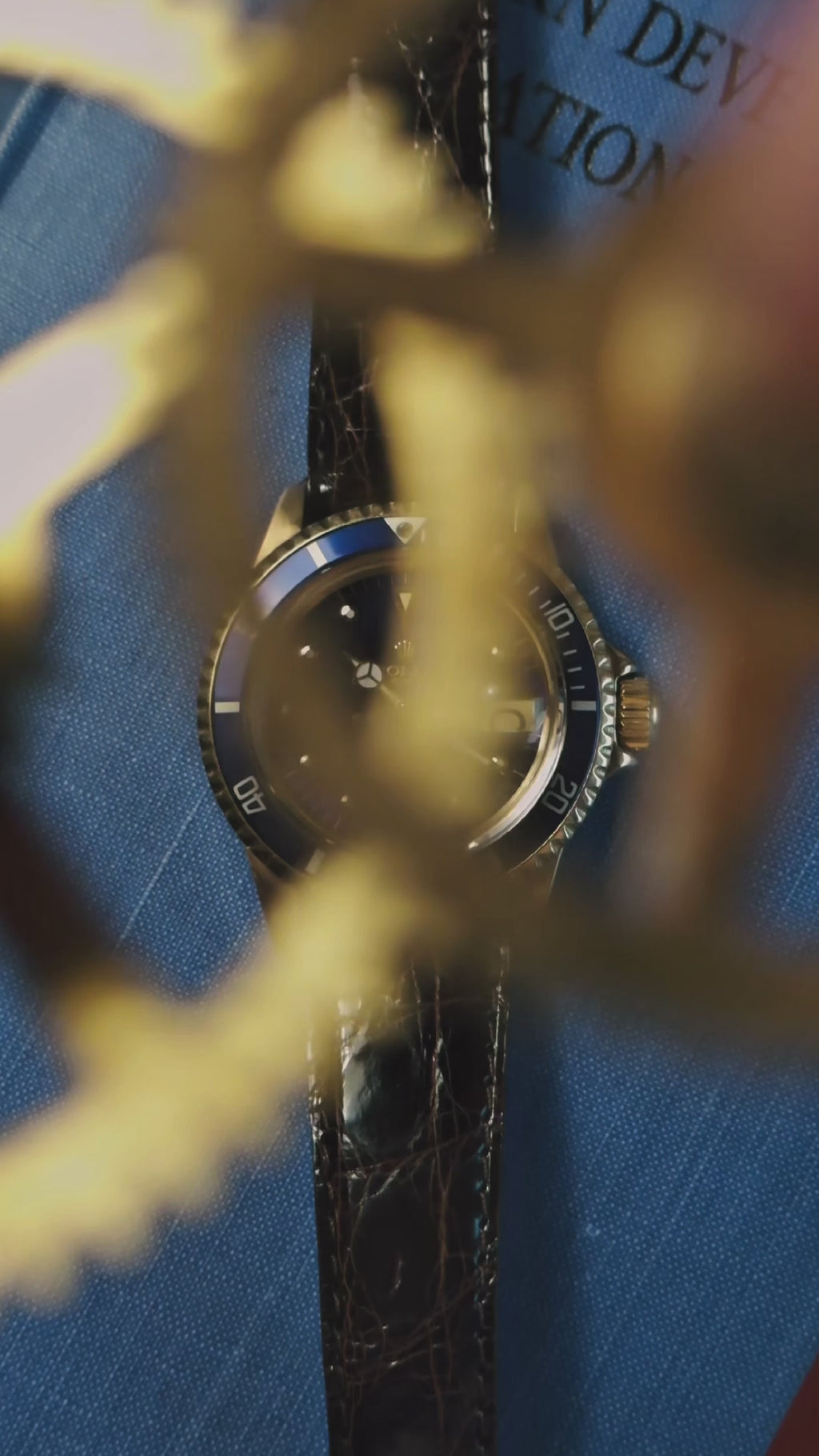 ROLEX 18k YG “PUPLE CHANGE” Nipple Blue Submariner Date 1973s