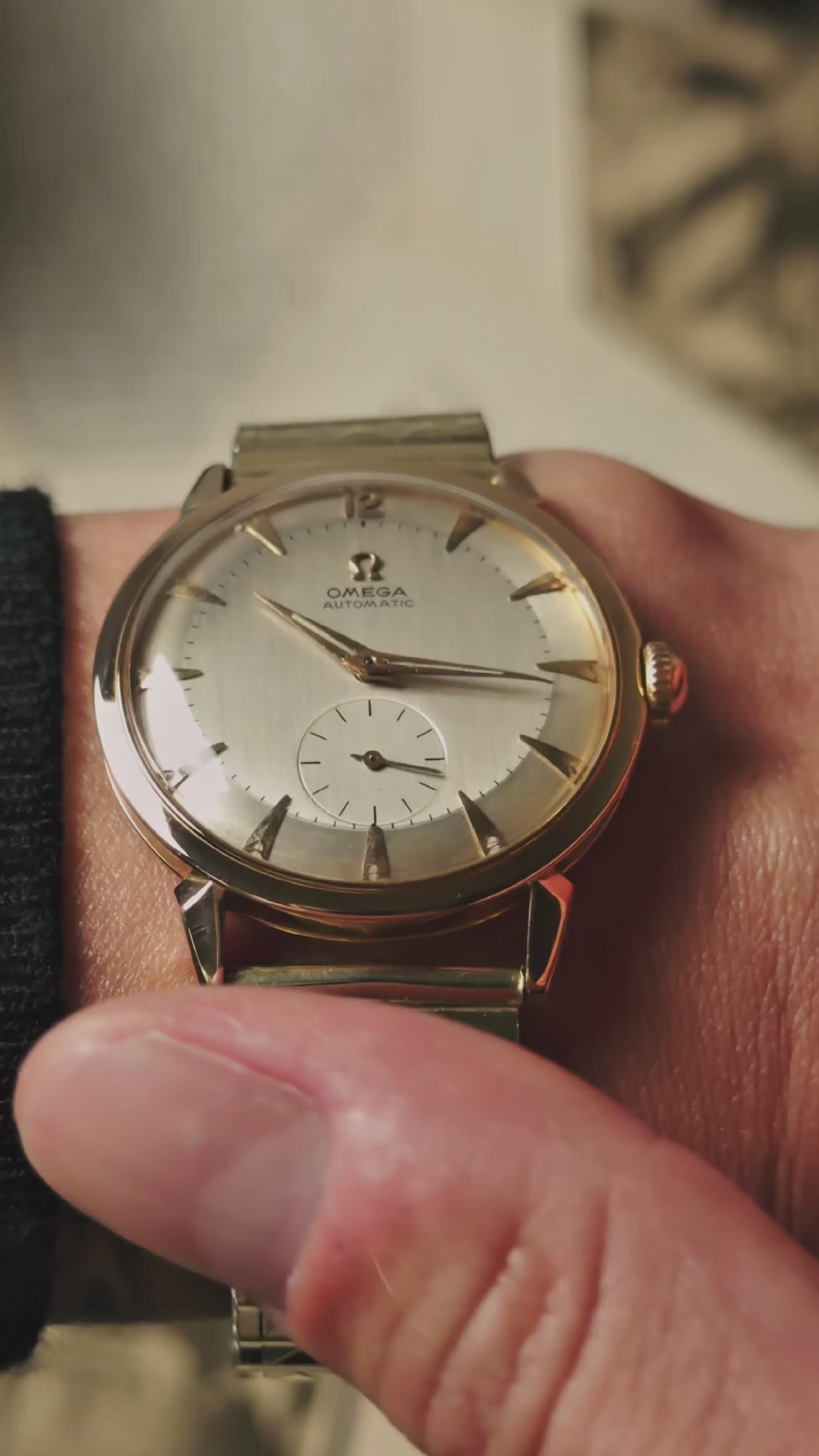 OMEGA 2709 18k Yellow Gold 1952s